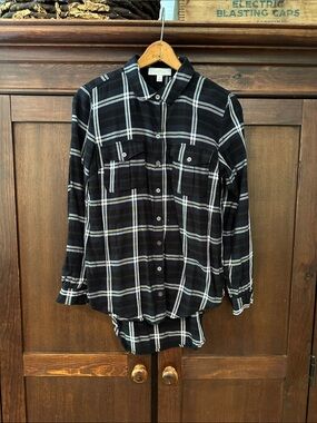 New Directions women’s button down shirt